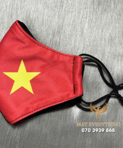 May khẩu trang cờ đỏ sao vàng