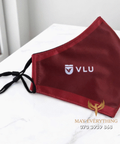 May khẩu trang VLU đỏ đô