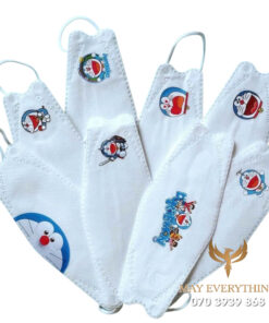 May khẩu trang KF94 in logo doreamon