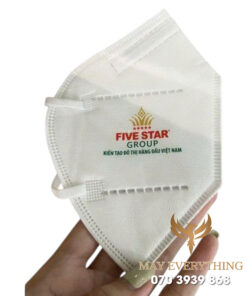 May khẩu trang N95 in logo five star