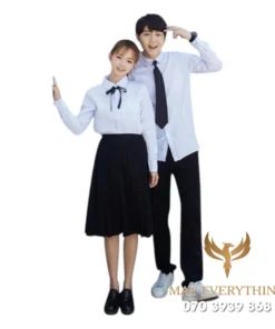 Đồng phục học sinh màu trắng in logo trường cấp 3