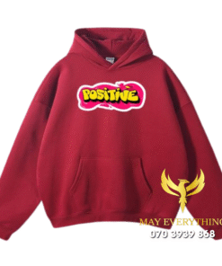 Áo hoodie màu đỏ tích cực