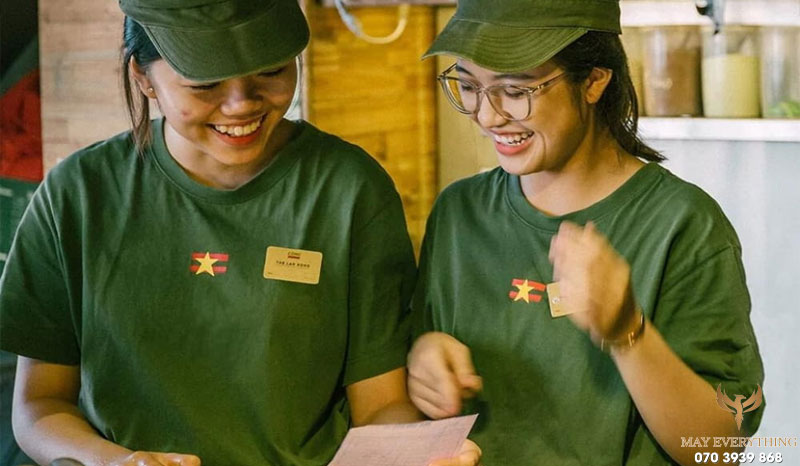 Đồng phục Cộng Cà Phê: Ấn tượng, độc đáo và thời trang