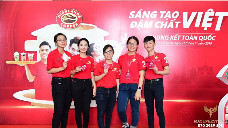 Mẫu đồng phục Highlands: Trẻ trung, năng động và hiện đại 5 Mẫu đồng phục Highlands: Trẻ trung, năng động và hiện đại