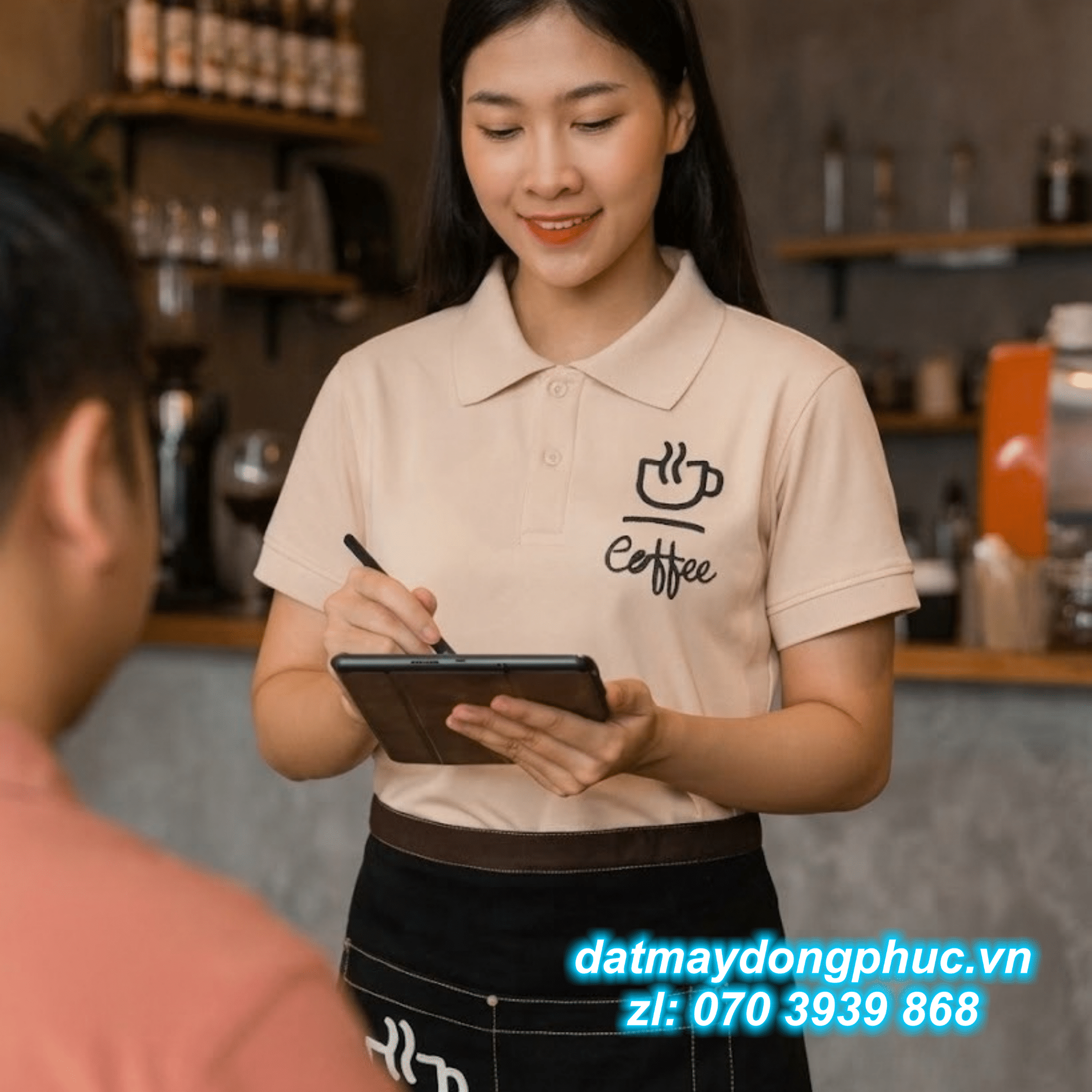 Đồng phục nhà hàng thêu logo